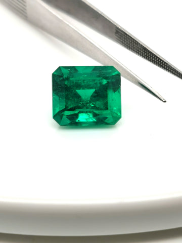 2333- 5,26ct- GRS vivid green Colombia