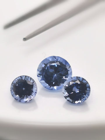 35510-35565  - Set - 9,96 ct - 10,3  mm - 4,84 ct - Pair - 7,7 mm - 6,55 ct.