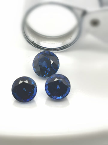 36604 -35517 - Set - 9,18 ct - 8,6 mm - 4,03 ct - Pair - 7,7 mm - 5,15 ct.