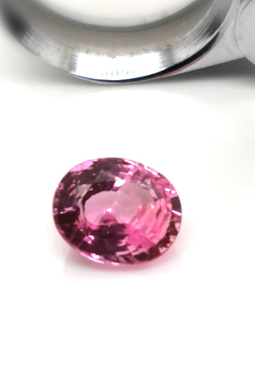 40023- 3,1 ct - 9,3 x 7,7  mm - Padparadscha